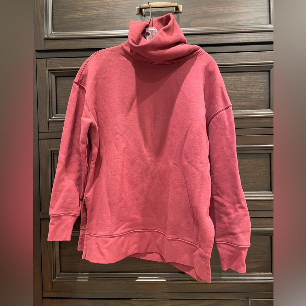Women’s Small Athleta Sweatshirt